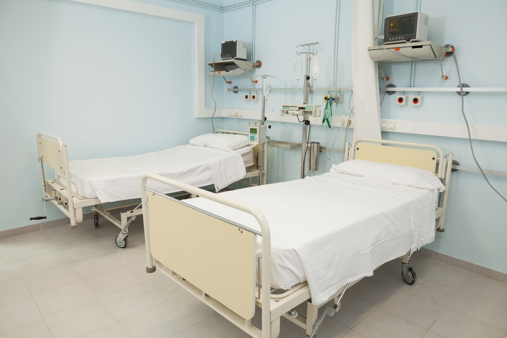 Empty bedroom in a hospital looking sterile